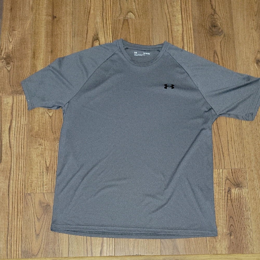 Under Armour Men's Gray T-Shirt